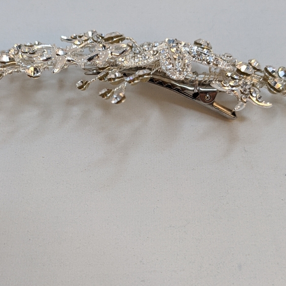Starfish wedding hair clip with rhinestones